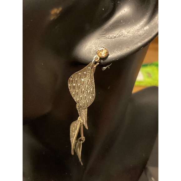 Avon Gold-Tone Leaf Drop Earrings With Textured Detail - Picture 2 of 4